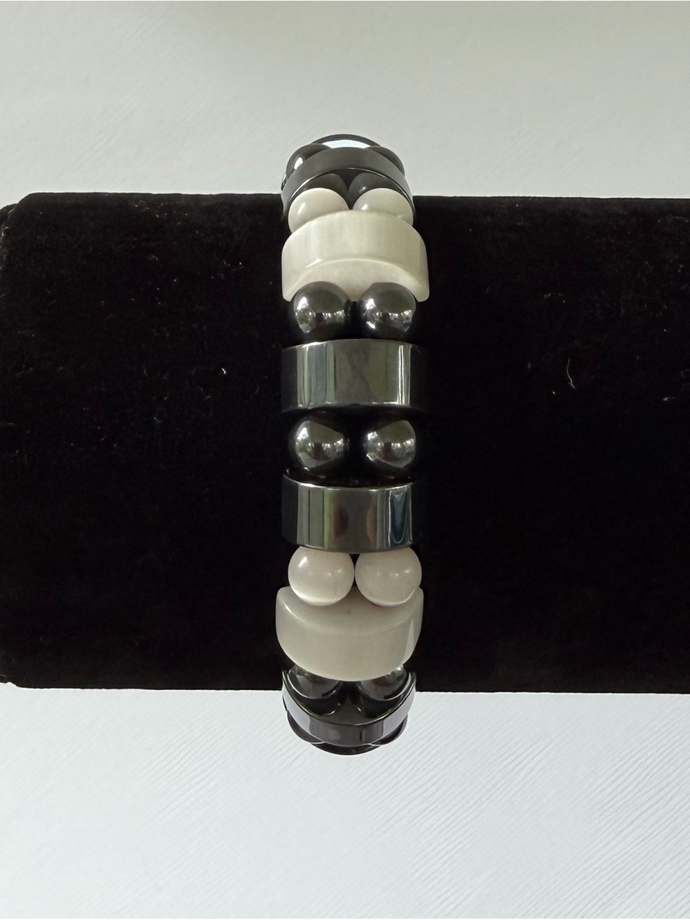 Hematite & Mother of Pearl Chunky Stretch Statement Bracelet